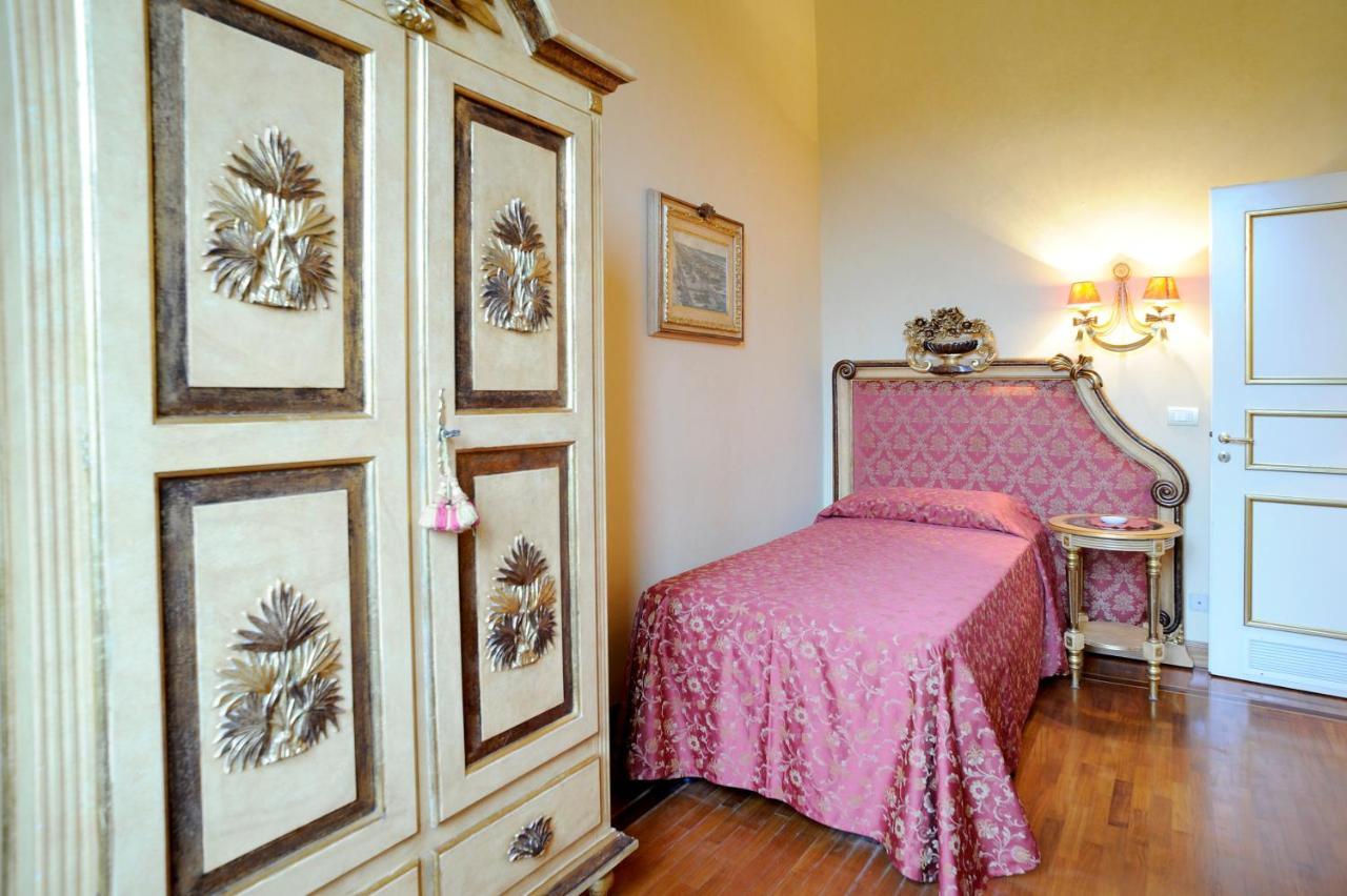 Park Hotel Villa Ariston Camaiore Bagian luar foto