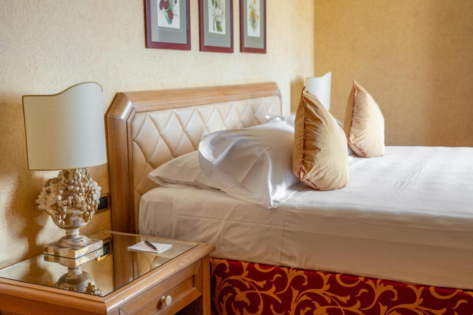Park Hotel Villa Ariston Camaiore Bagian luar foto