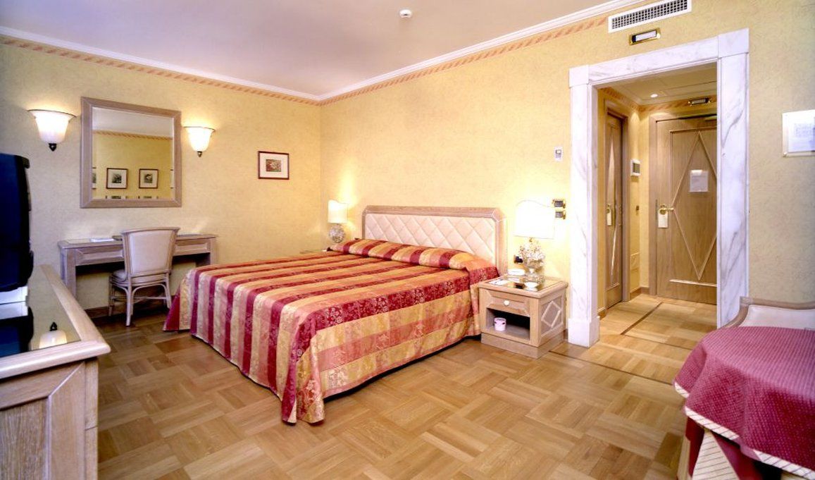Park Hotel Villa Ariston Camaiore Ruang foto