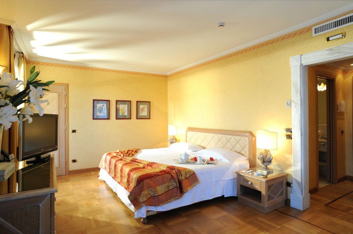 Park Hotel Villa Ariston Camaiore Ruang foto