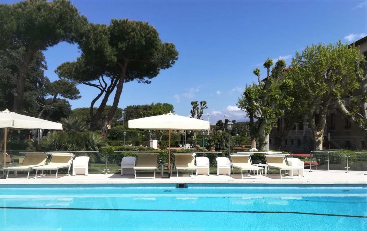 Park Hotel Villa Ariston Camaiore Bagian luar foto